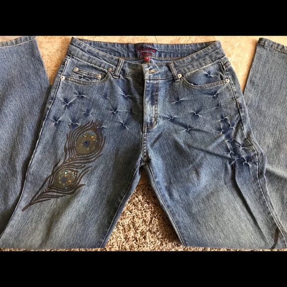 Women’s Embellished Jean Size 7/8 - Picture 1 of 5